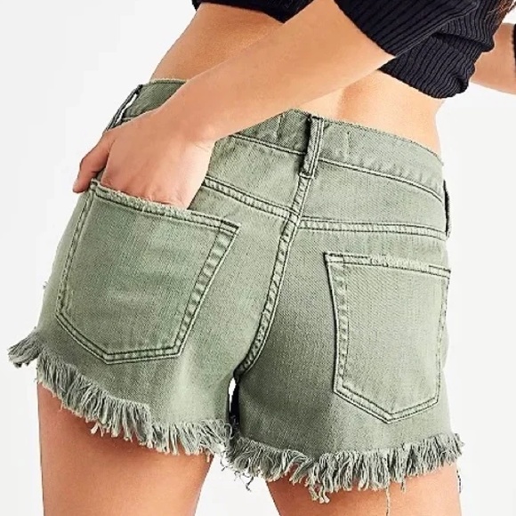 NWT $68 We The Free People Sage Green Distressed Hi-Rise Shorts - Picture 2 of 11